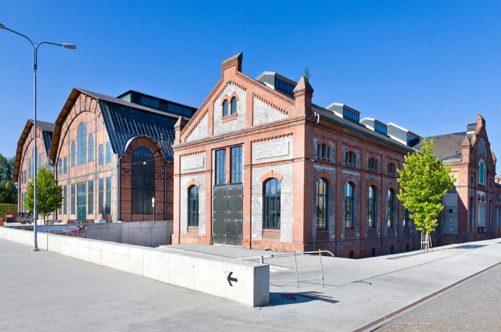 Trojhalí Karolina venue exterior